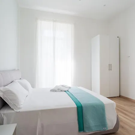 Metro Station By Dimorra Apartment Neapel