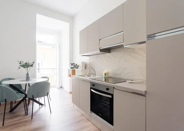 Metro Station By Dimorra Apartment