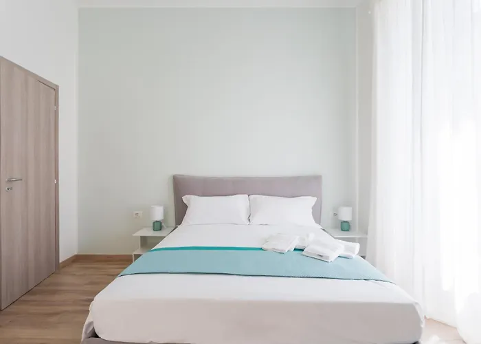 Apartment Metro Station By Dimorra Neapel