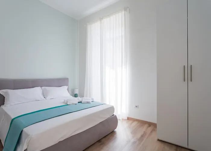 Apartment Metro Station By Dimorra